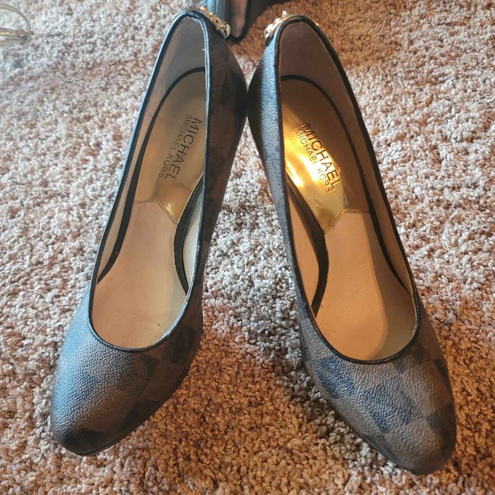 Michael Kors Signature MK Monogrammed Brown Hamilton platform pump